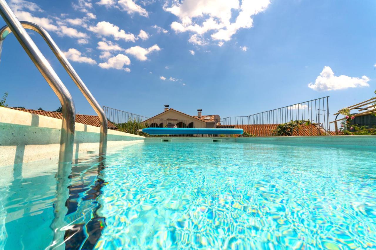 Villa Salvia - Holiday House With Pool - Jurdani Ngoại thất bức ảnh