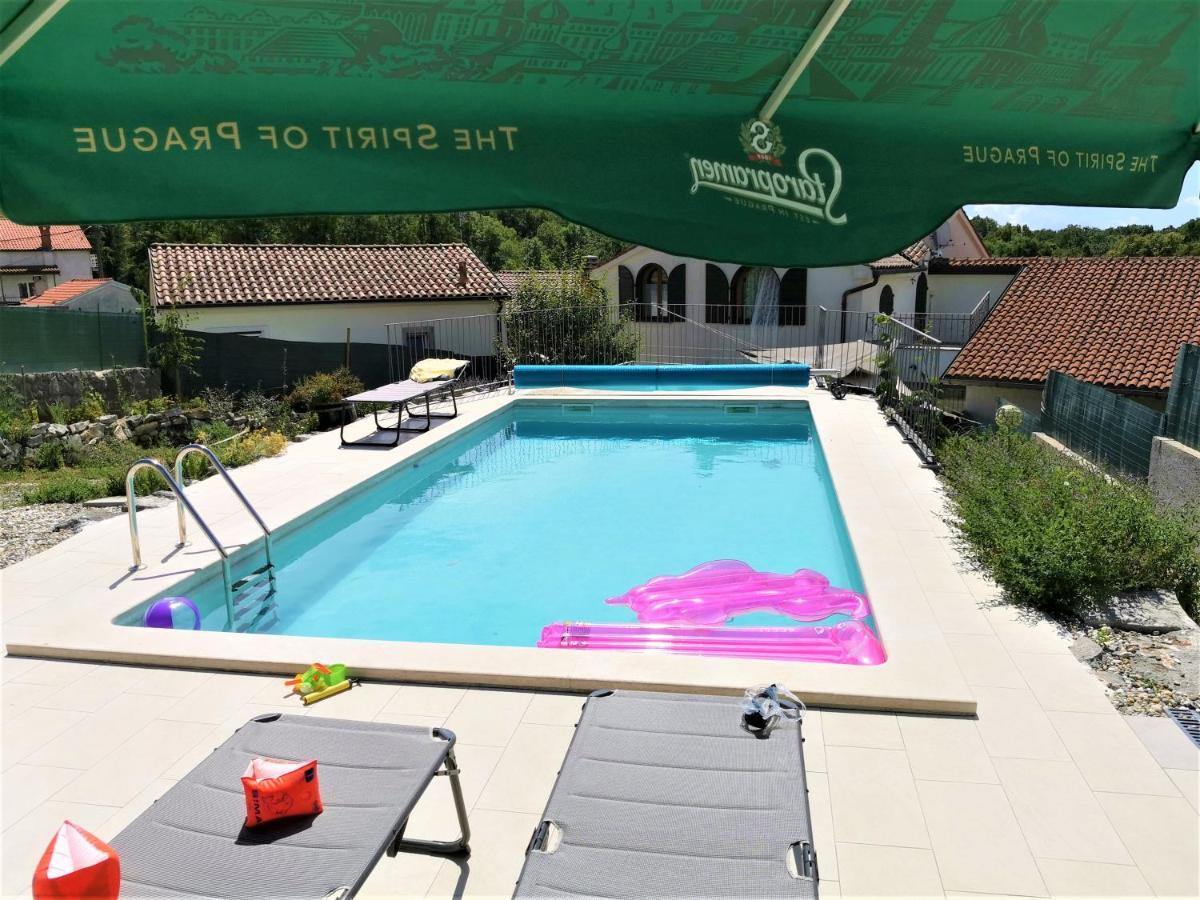 Villa Salvia - Holiday House With Pool - Jurdani Ngoại thất bức ảnh